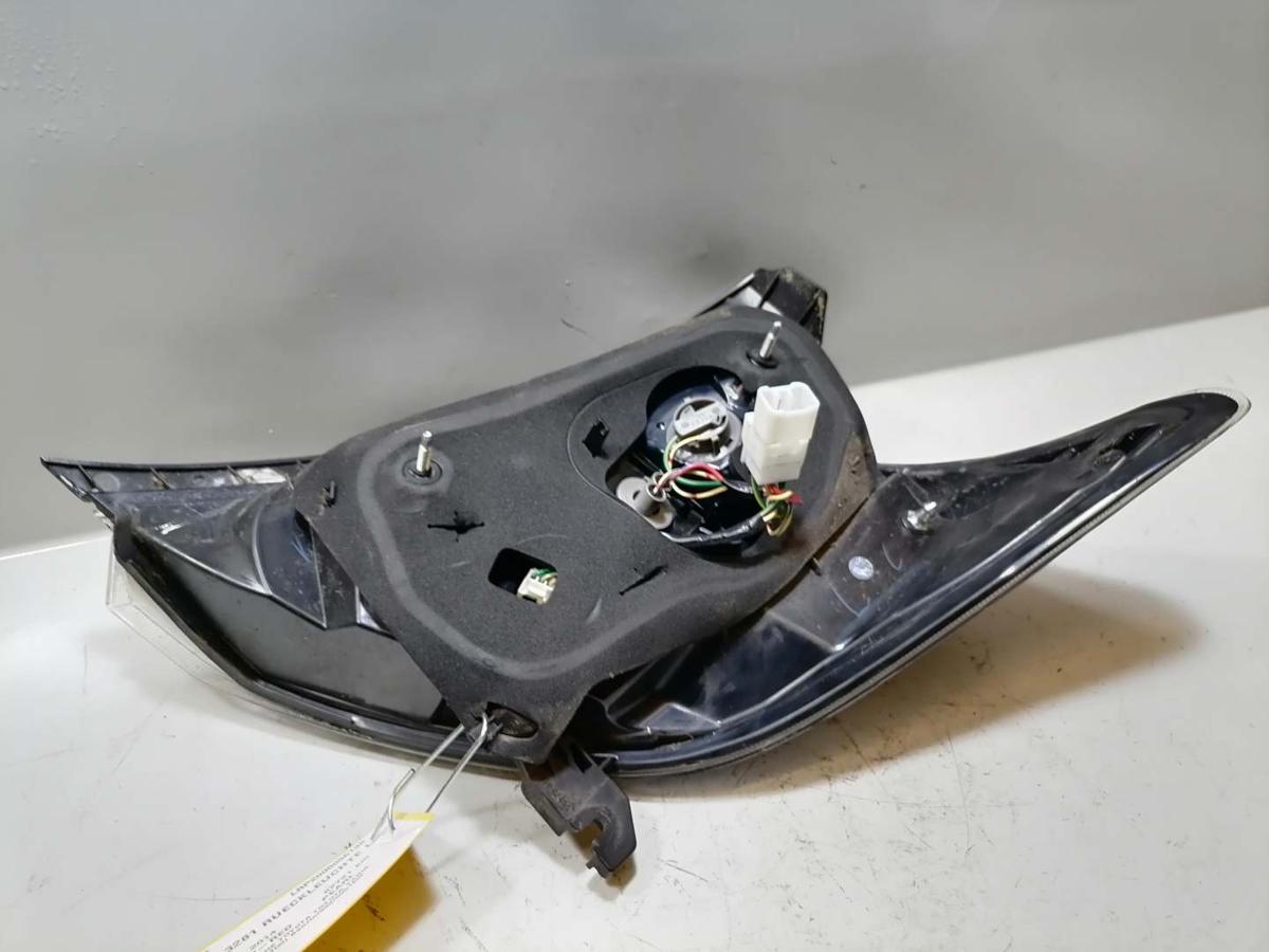 Toyota Yaris XP13 original Rücklicht Rückleuchte links teil LED BJ14